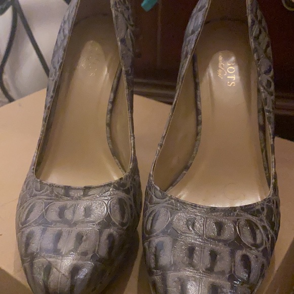 Gray Patterned Pumps *worn once* - Picture 5 of 6